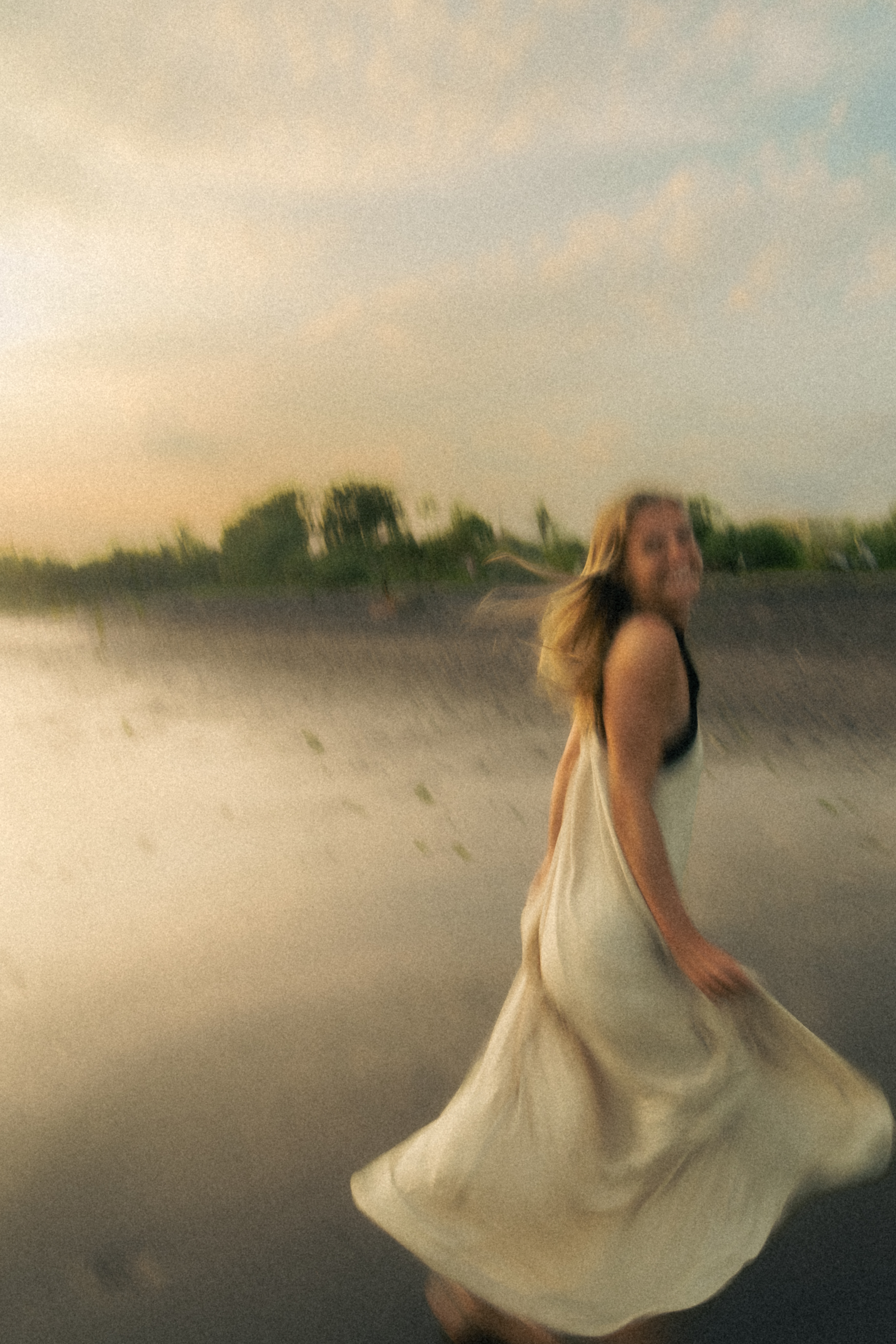 Lifestyle portrait session — candid outdoor photography by tonitonetti