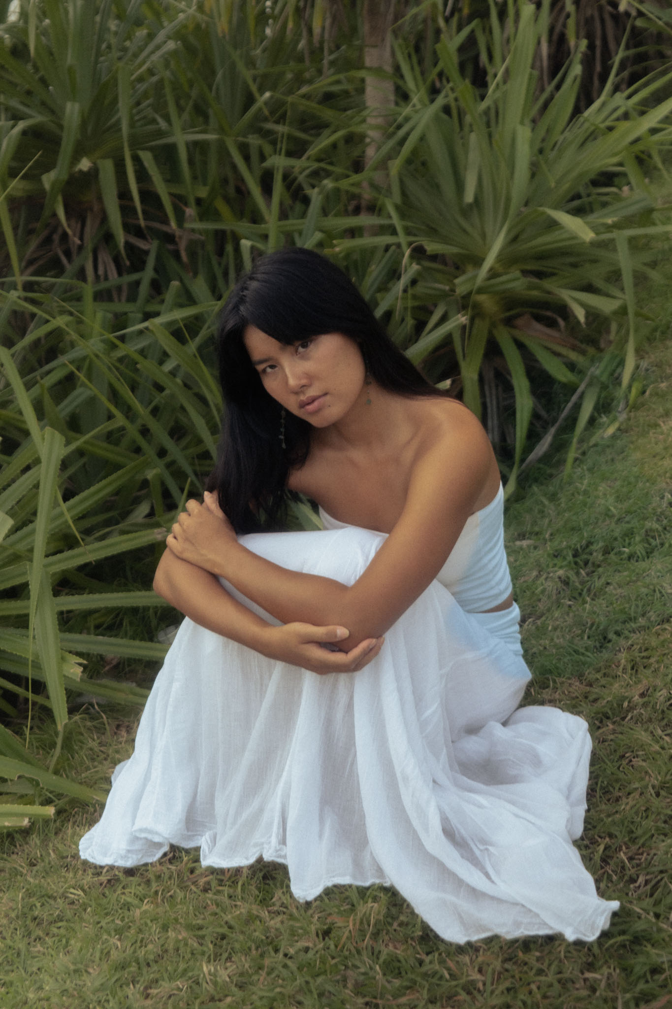Editorial portrait photography — intimate natural light session